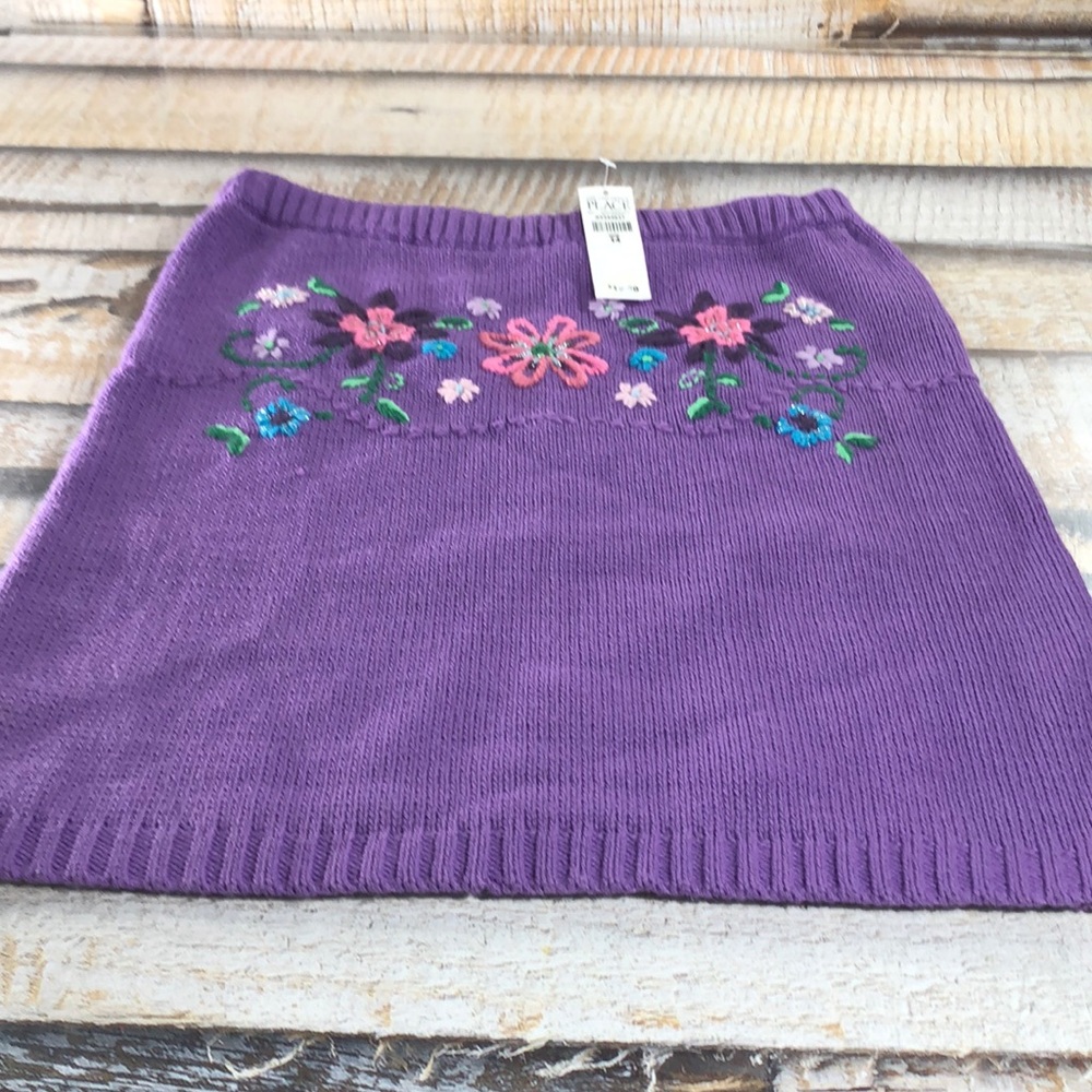New Children’s Place Girls Size 14 knit skirt